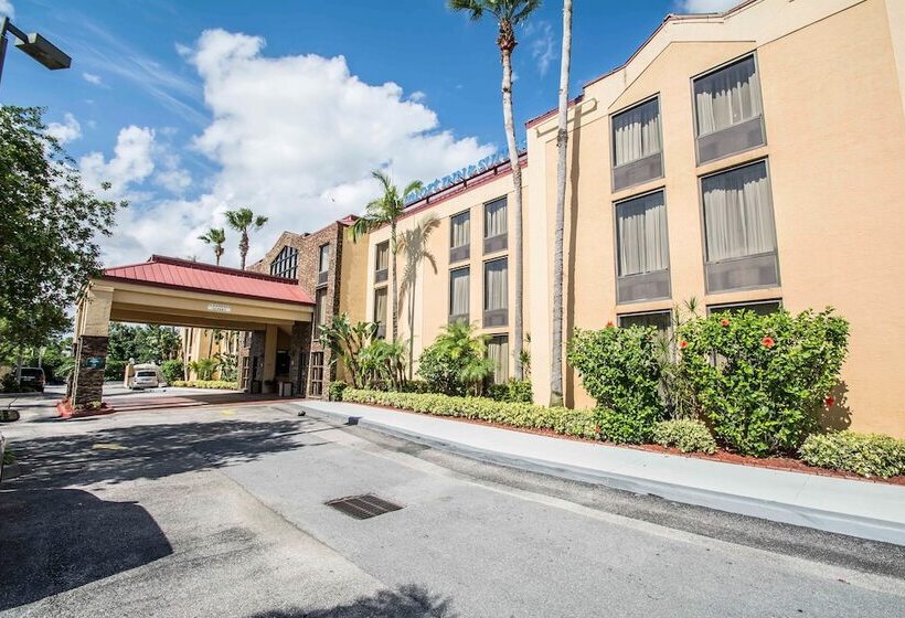 فندق Comfort Inn & Suites Lantana   West Palm Beach South