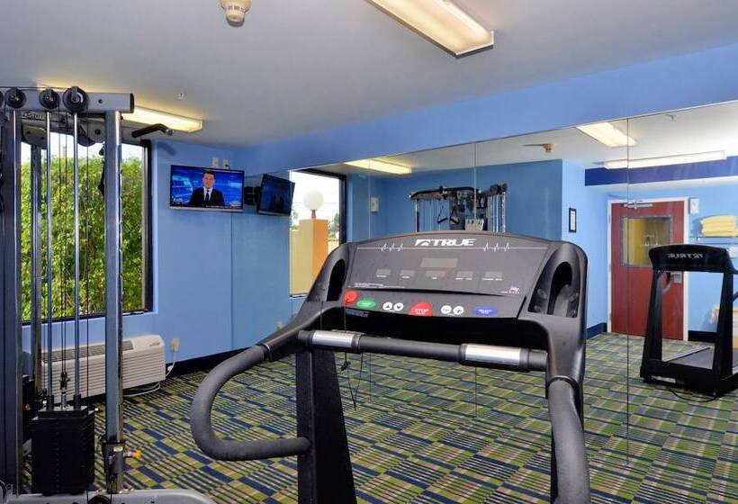 فندق Comfort Inn & Suites Lantana   West Palm Beach South
