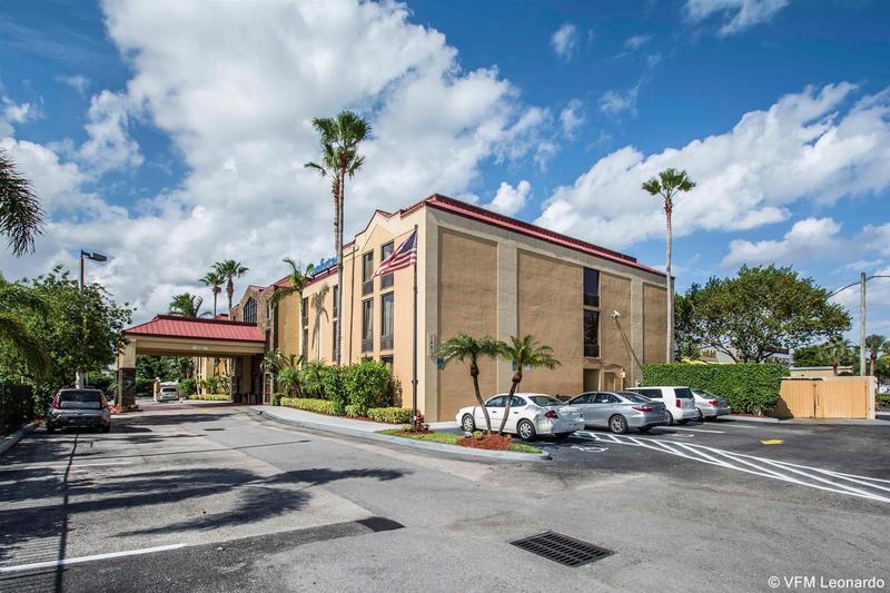 فندق Comfort Inn & Suites Lantana   West Palm Beach South
