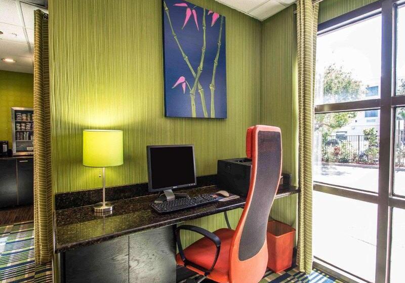 호텔 Comfort Inn & Suites Lantana   West Palm Beach South