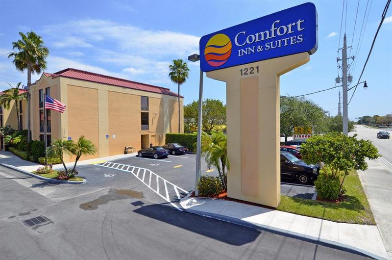 فندق Comfort Inn & Suites Lantana   West Palm Beach South
