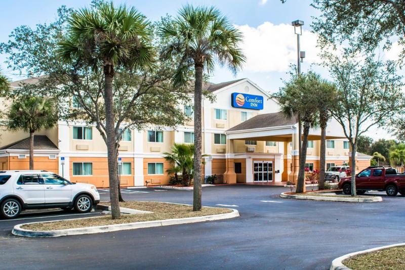 فندق Comfort Inn Fort Myers Northeast