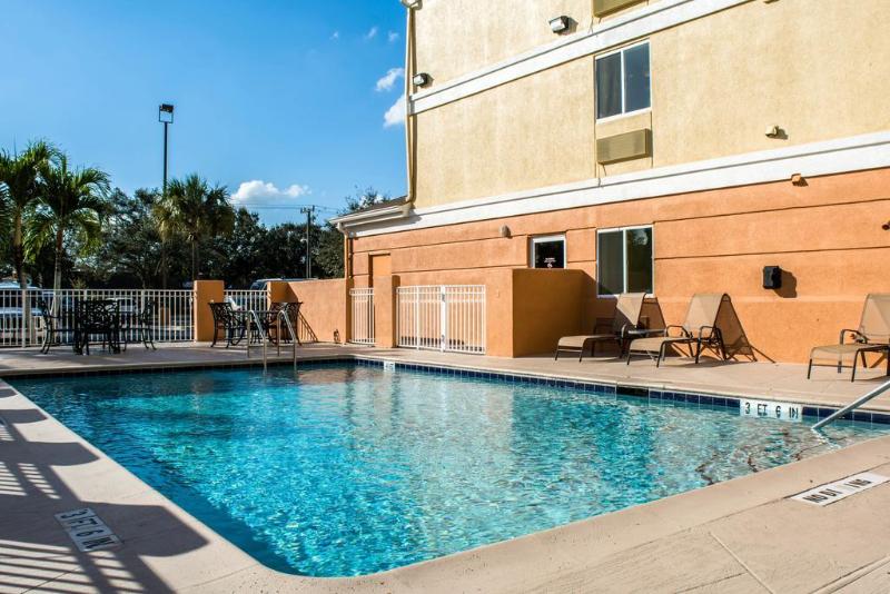 فندق Comfort Inn Fort Myers Northeast