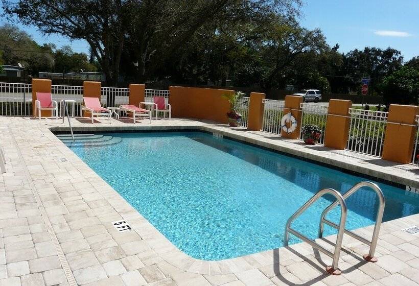 فندق Comfort Inn Fort Myers Northeast