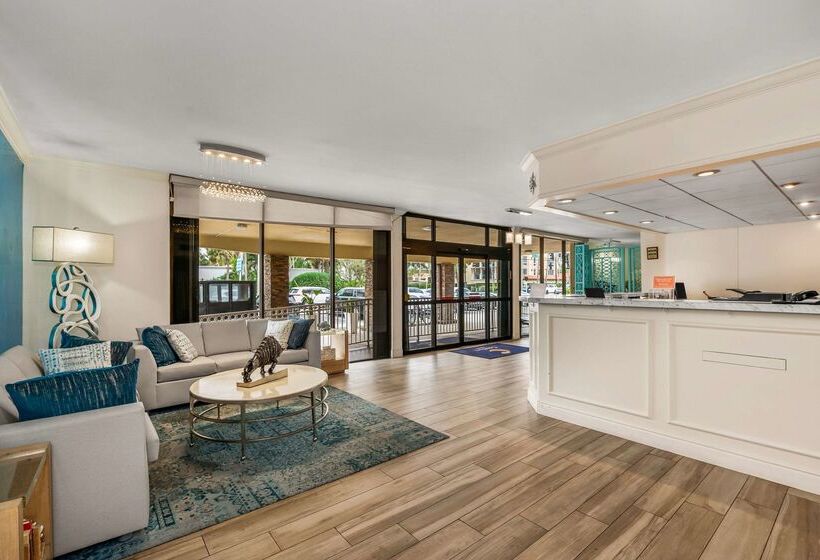 فندق Comfort Inn Oceanside Deerfield Beach