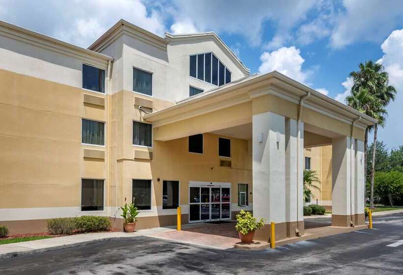 فندق Comfort Inn & Suites Deland  Near University