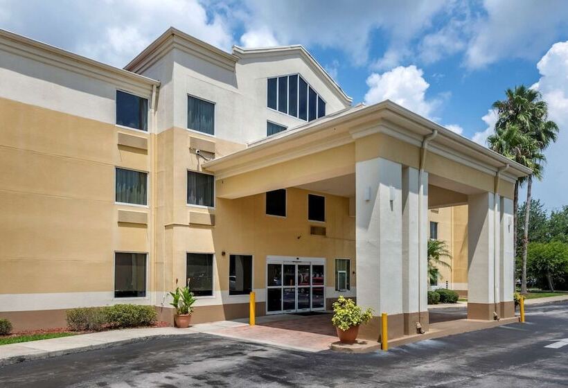 فندق Comfort Inn & Suites Deland  Near University