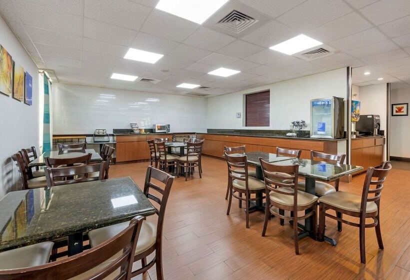 فندق Comfort Inn & Suites Fort Lauderdale West Turnpike