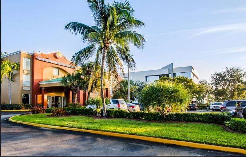 فندق Comfort Inn & Suites Fort Lauderdale West Turnpike