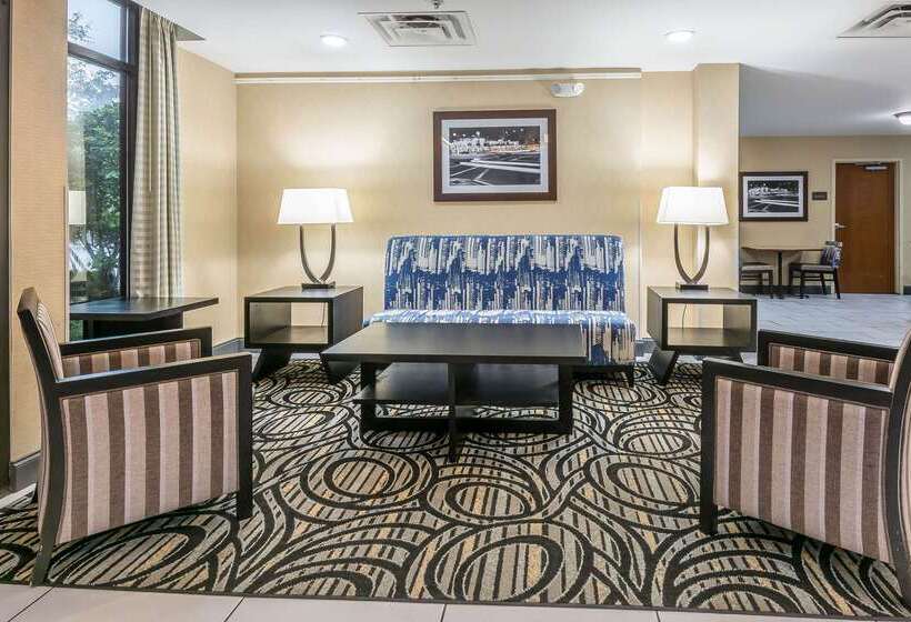 فندق Comfort Inn University