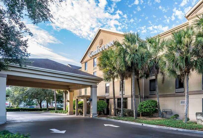 هتل Comfort Inn University