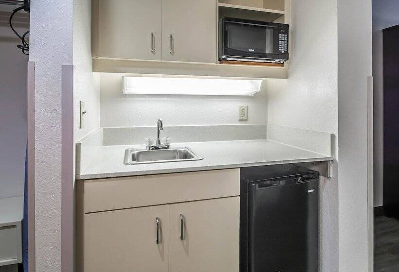 فندق Comfort Inn University