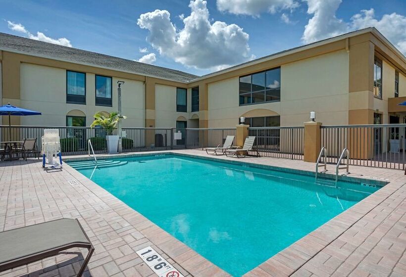 Отель Comfort Inn Yulee  Fernandina Beach