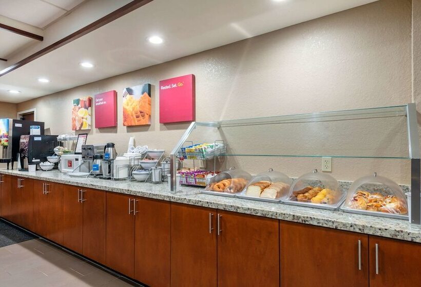 호텔 Comfort Suites Downtown