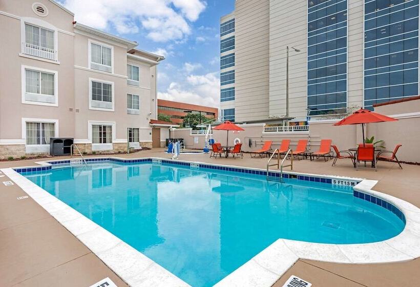 호텔 Comfort Suites Downtown