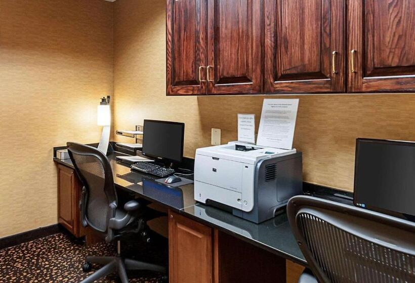 호텔 Comfort Suites Dulles Airport