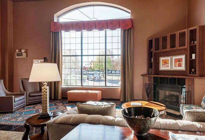 호텔 Comfort Suites Dulles Airport