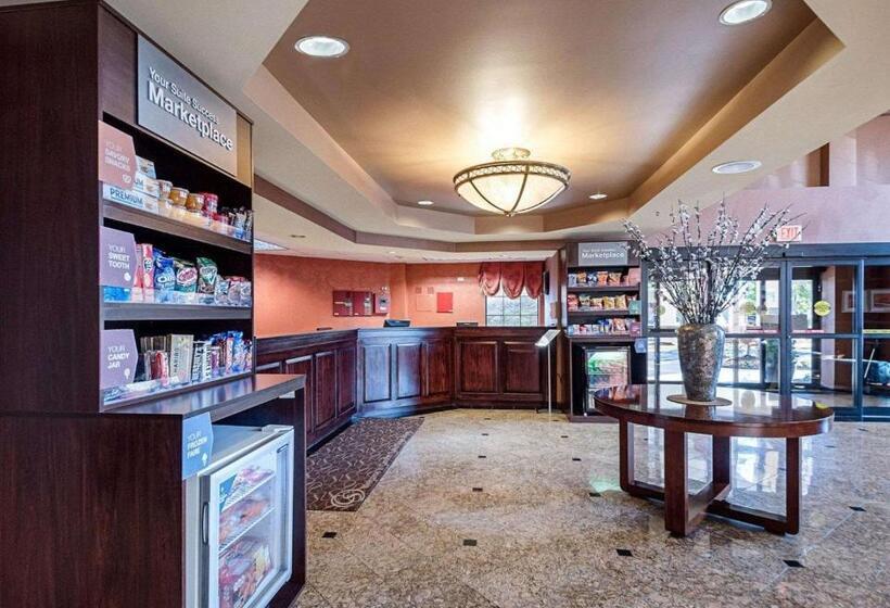 호텔 Comfort Suites Dulles Airport