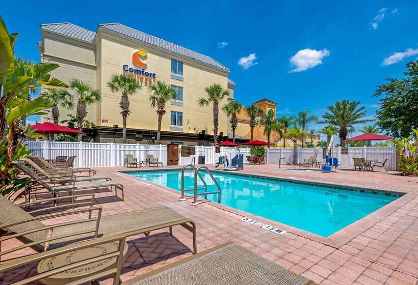 Отель Comfort Suites Near Universal Orlando Resort