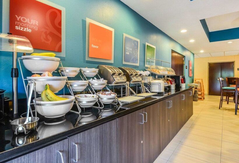 فندق Comfort Suites Tampa  Brandon