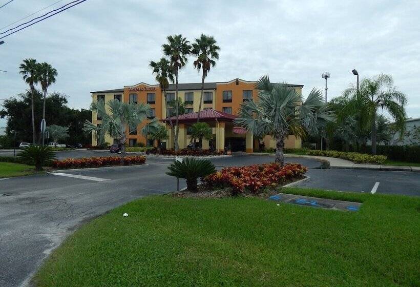 Hotell Comfort Suites Tampa  Brandon