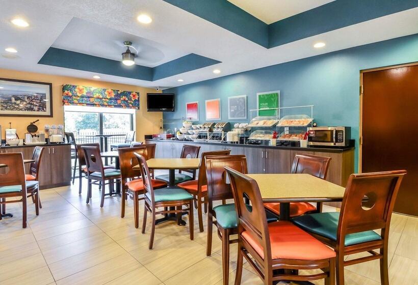 فندق Comfort Suites Tampa  Brandon