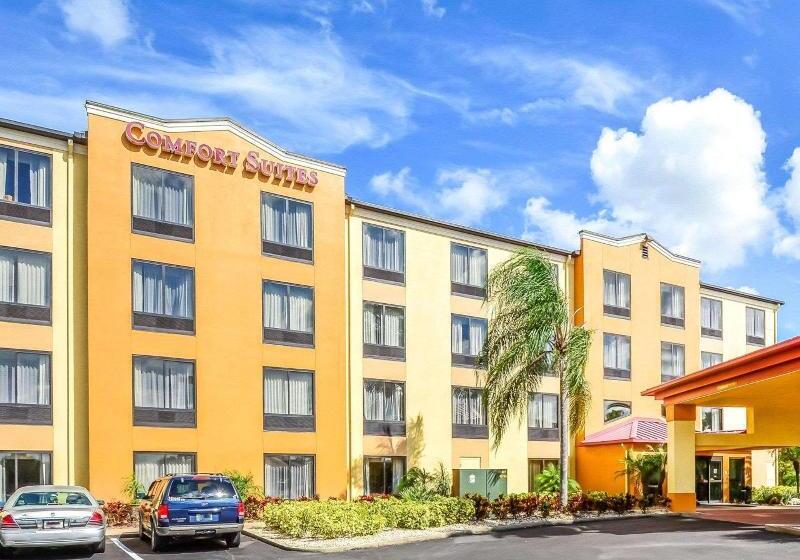 Hotell Comfort Suites Tampa  Brandon