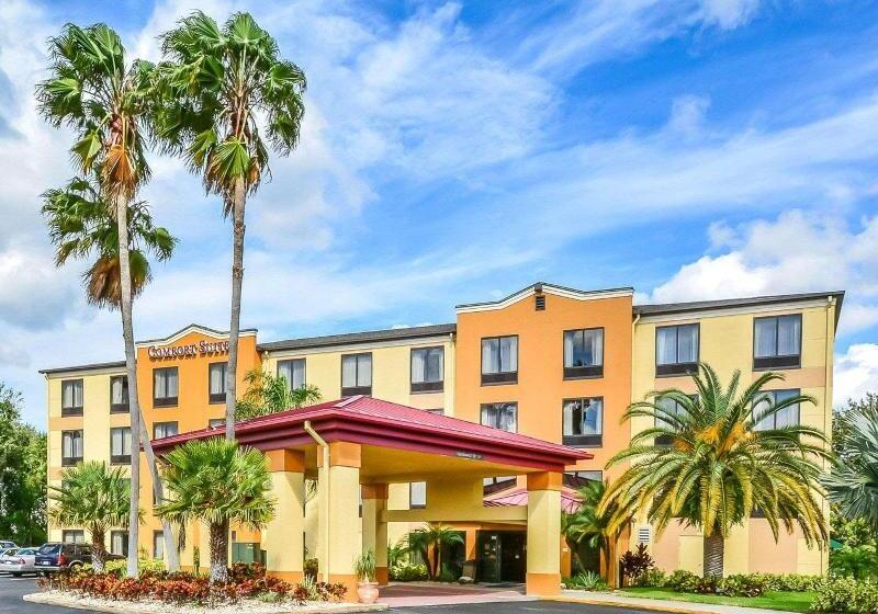 Hotell Comfort Suites Tampa  Brandon