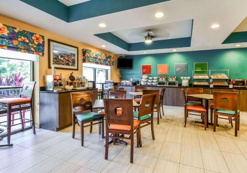 Hotell Comfort Suites Tampa  Brandon