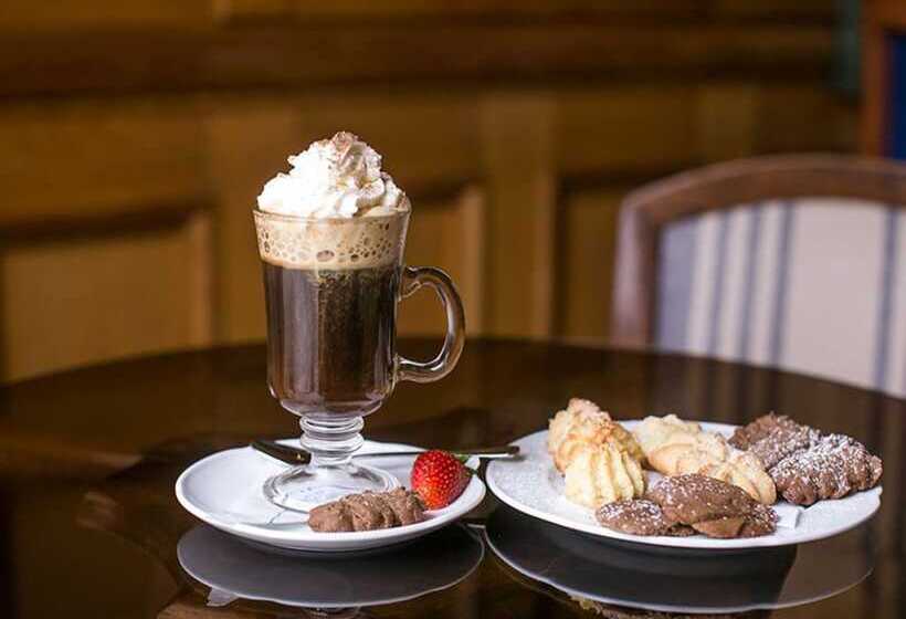 ホテル Costa Real