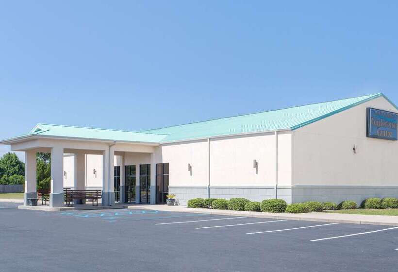 فندق Days Inn & Suites By Wyndham Navarre   Near Beaches Hurlburt