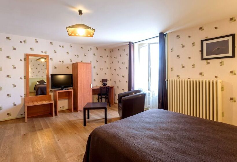 فندق De La Poste