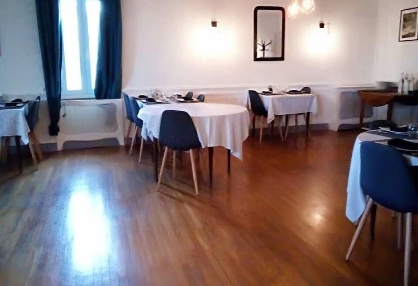 Отель De La Terrasse