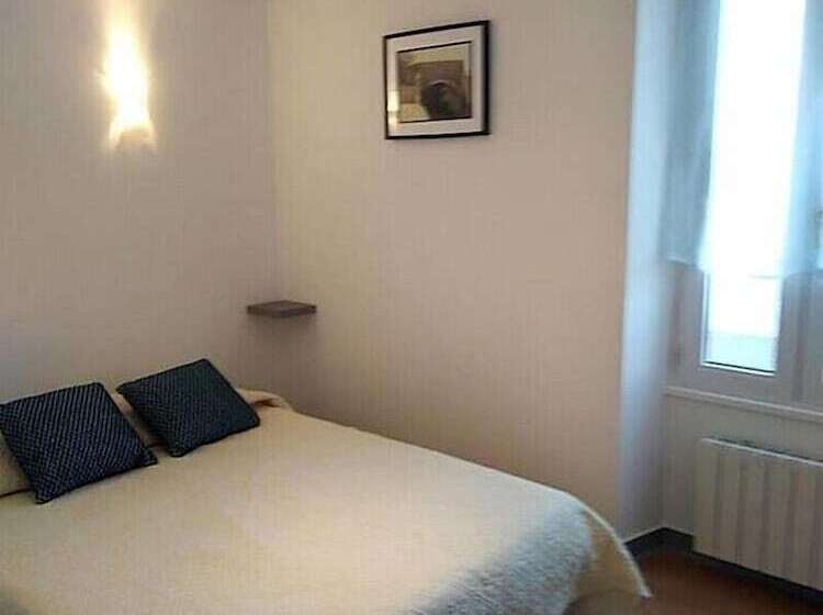 Отель De La Terrasse