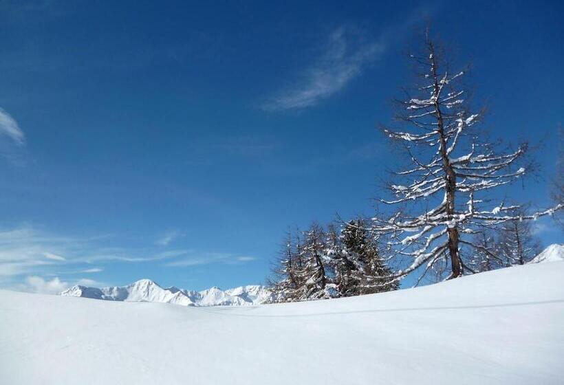 فندق Domina Parco Dello Stelvio