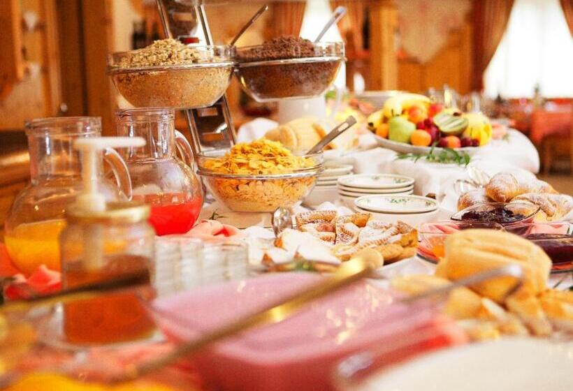 فندق Domina Parco Dello Stelvio