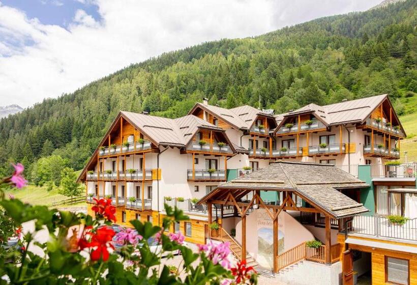 فندق Domina Parco Dello Stelvio