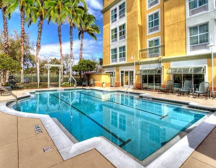 Отель Fairfield Inn & Suites By Marriott Destin