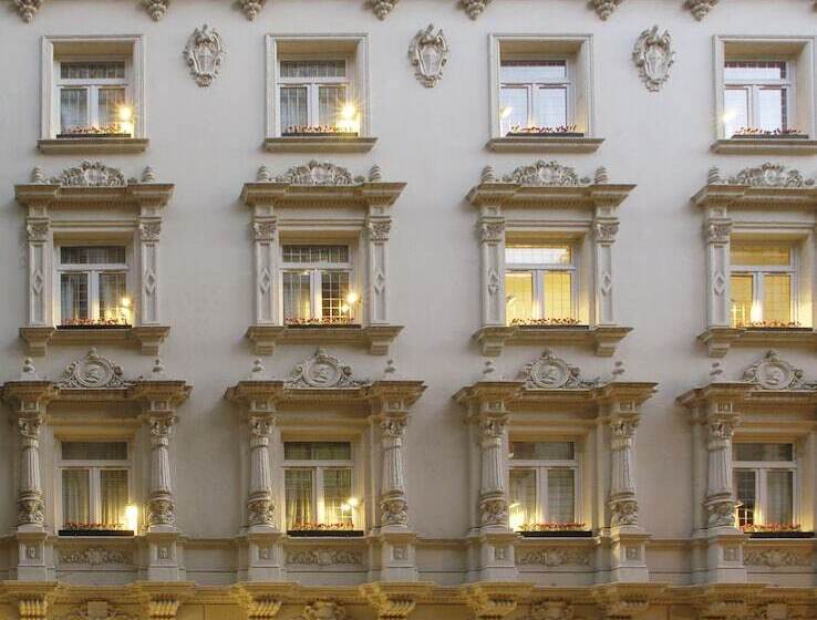 فندق Grand Brizo Bel Air