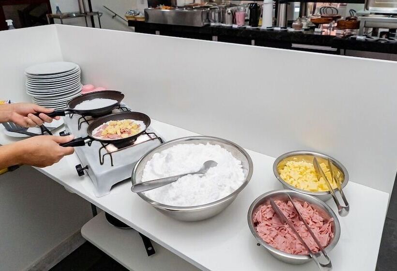 فندق Happy Ponta Negra Express