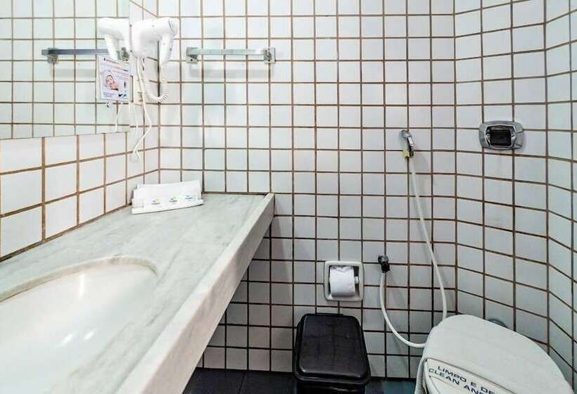 فندق Happy Ponta Negra Express