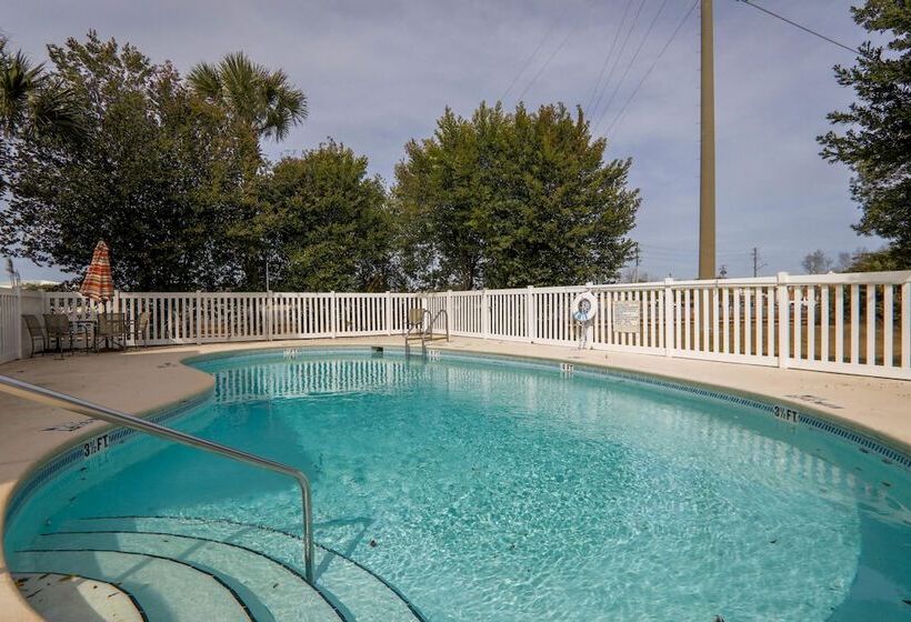 Отель Hathaway Inn