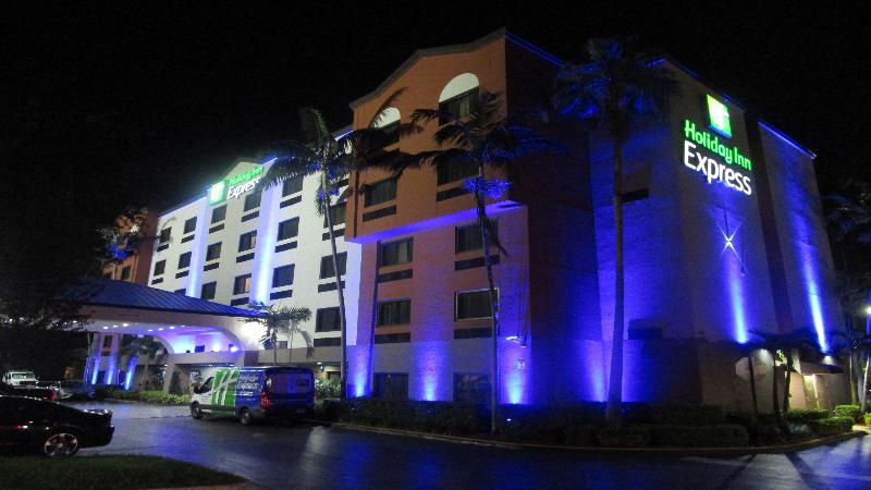 فندق Holiday Inn Express And Suites Fort Lauderdale Airport West, An Ihg