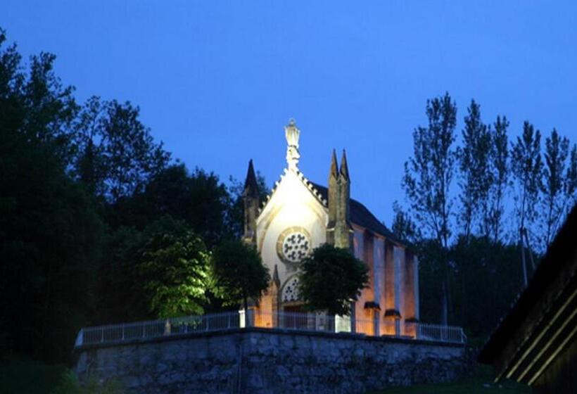 Отель Hostellerie De La Poste