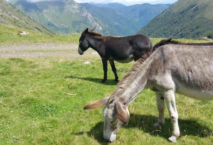 Отель Hostellerie De La Poste