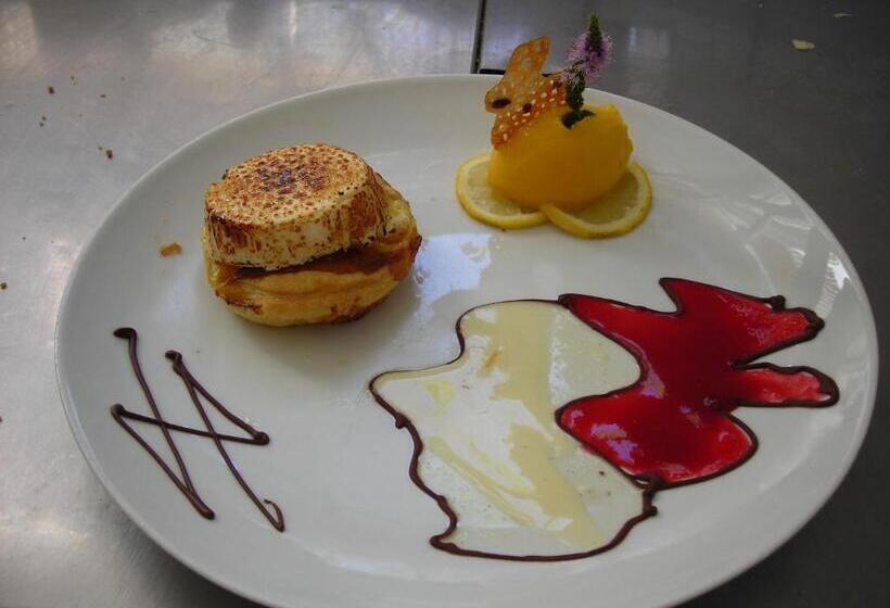 Отель Hostellerie De La Poste