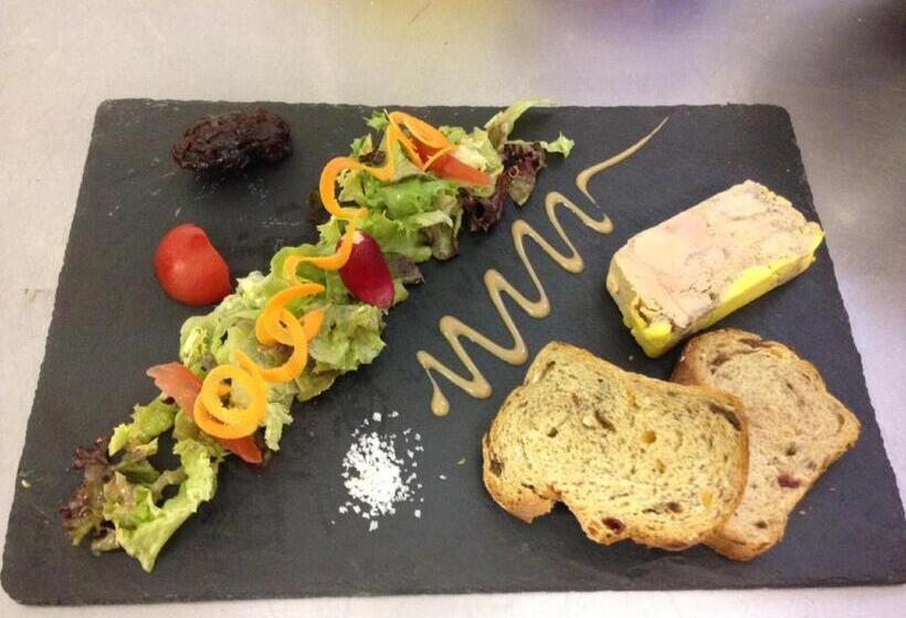 Отель Hostellerie De La Poste