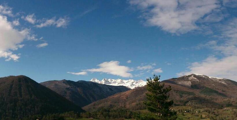 Отель Hostellerie De La Poste