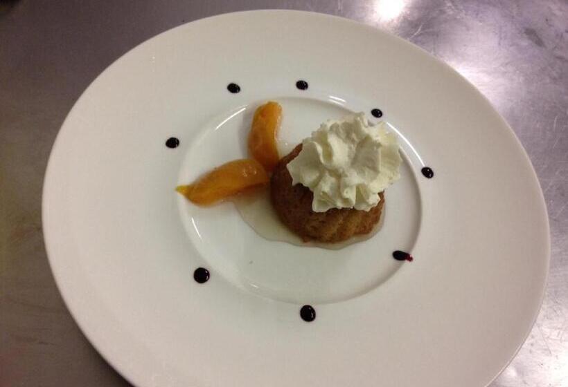 Отель Hostellerie De La Poste