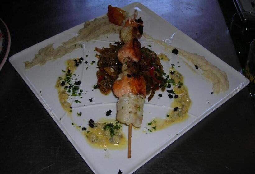 Отель Hostellerie De La Poste